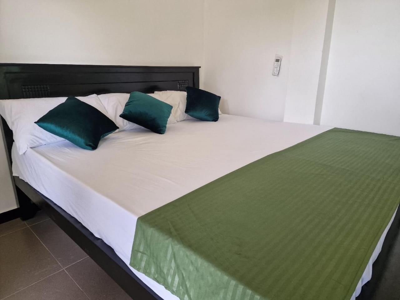 Javi Holiday Home تريكونامالاي المظهر الخارجي الصورة